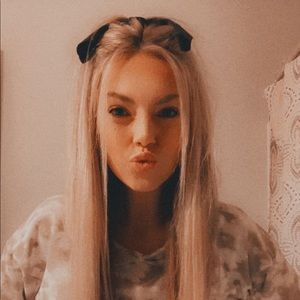 Meet your Posher, Britany